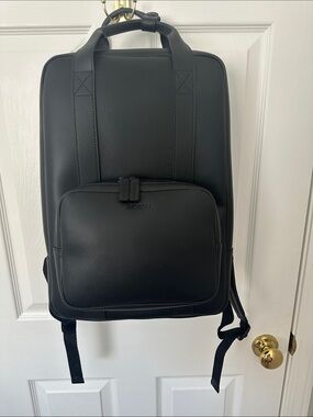 Monos-Men's Black Minimalist Backpack